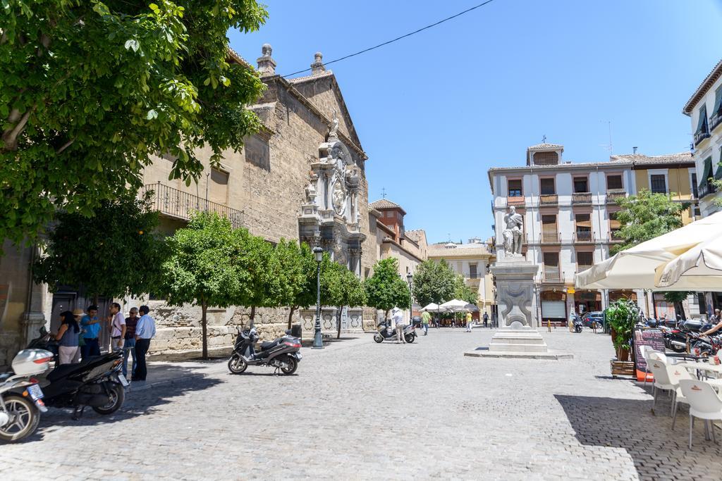 Hospedaje Pensión La Almohada Granada Exterior foto