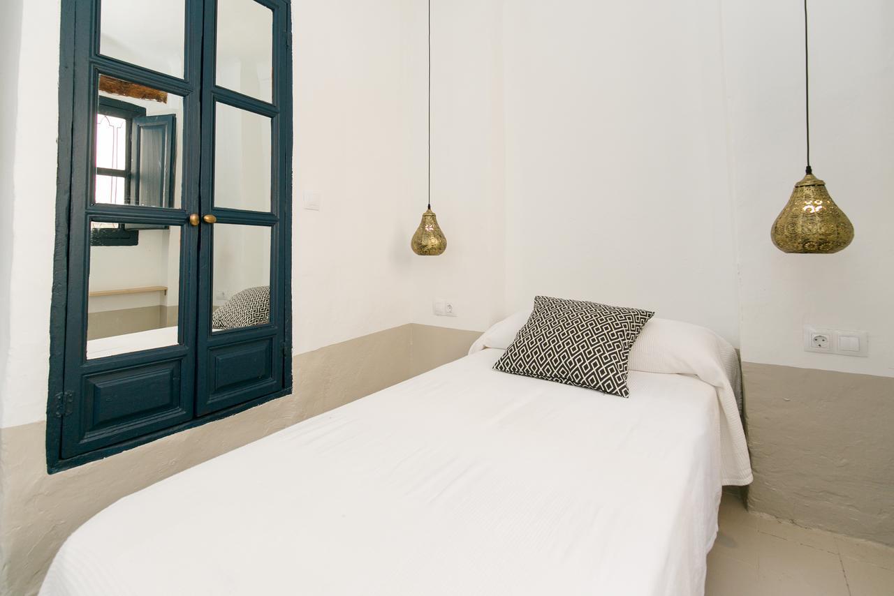 Hospedaje Pensión La Almohada Granada Exterior foto