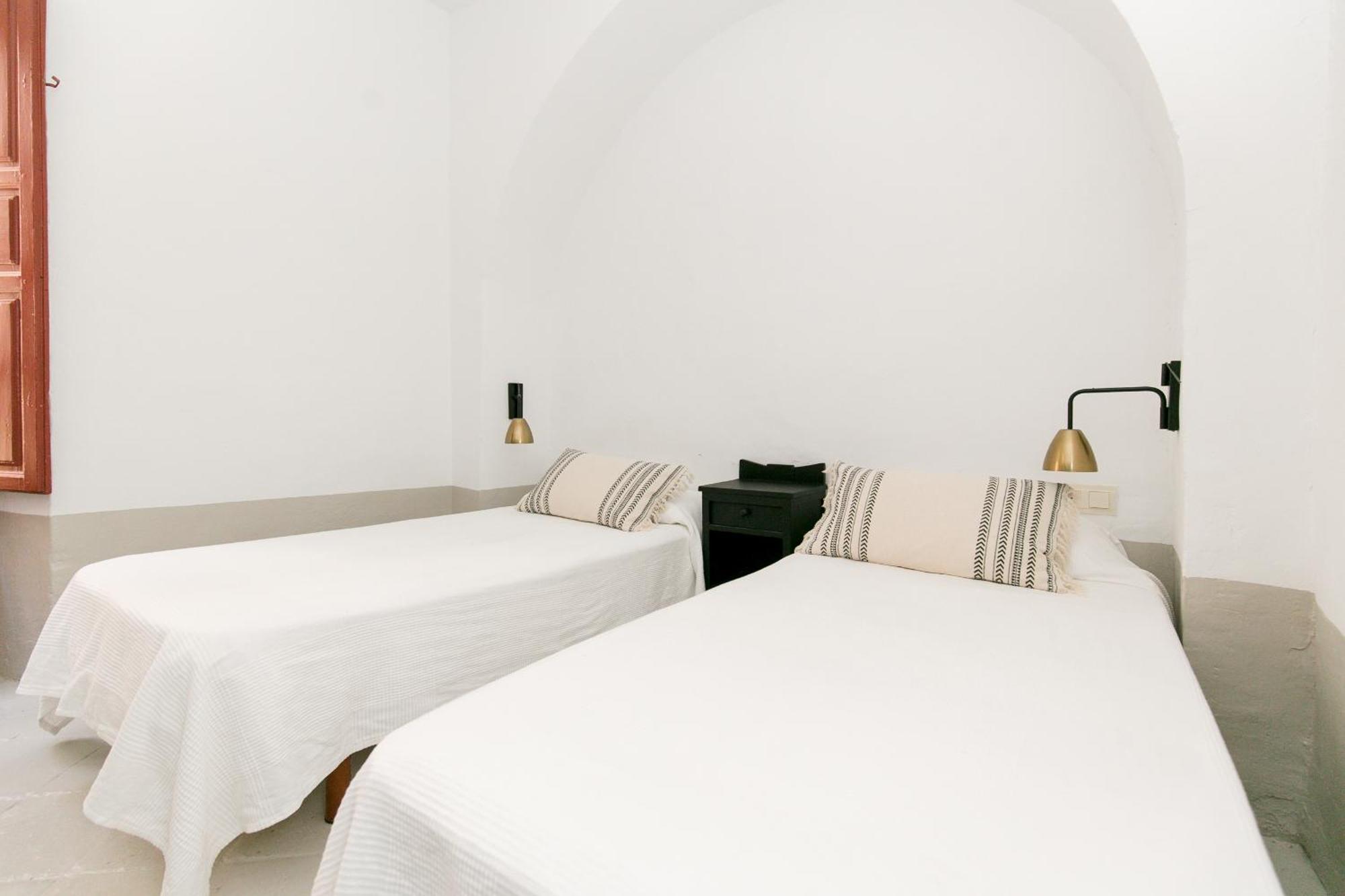 Hospedaje Pensión La Almohada Granada Exterior foto